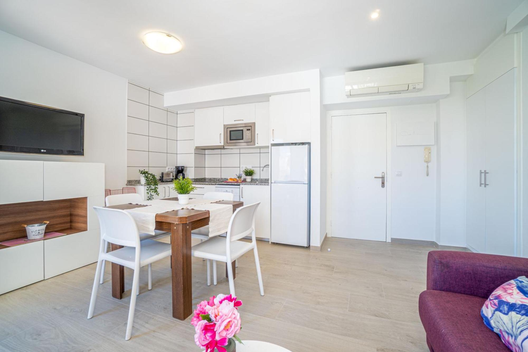 Apart-rent Av Rhode 2º 2007 Apartment Roses
